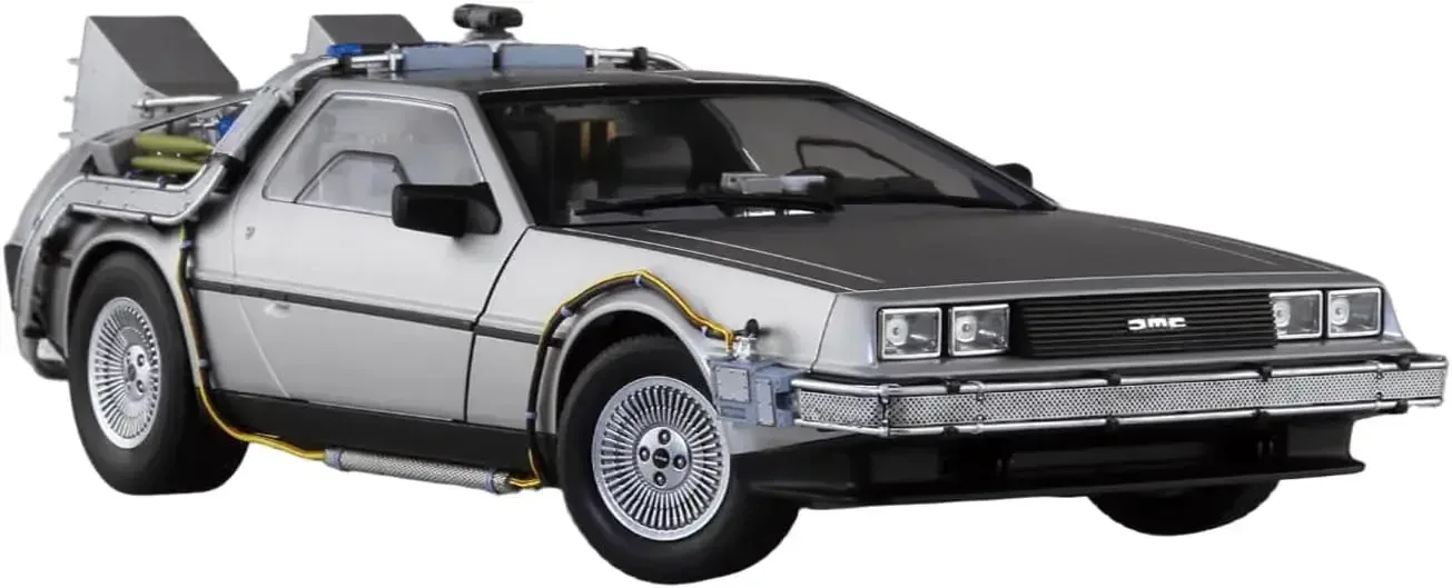 Aoshima Back Future Time Machine DeLorean 1/24 Plastic Model Kit